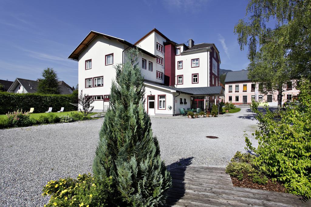 Familie Zuser Hotel Garni Миттербах Экстерьер фото