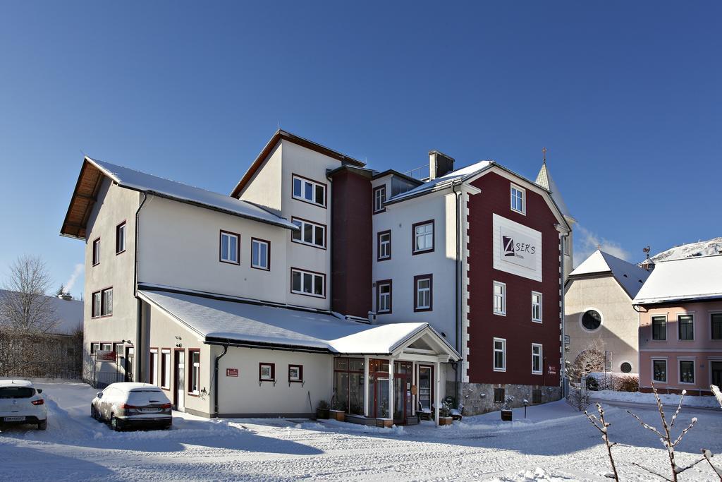 Familie Zuser Hotel Garni Миттербах Экстерьер фото
