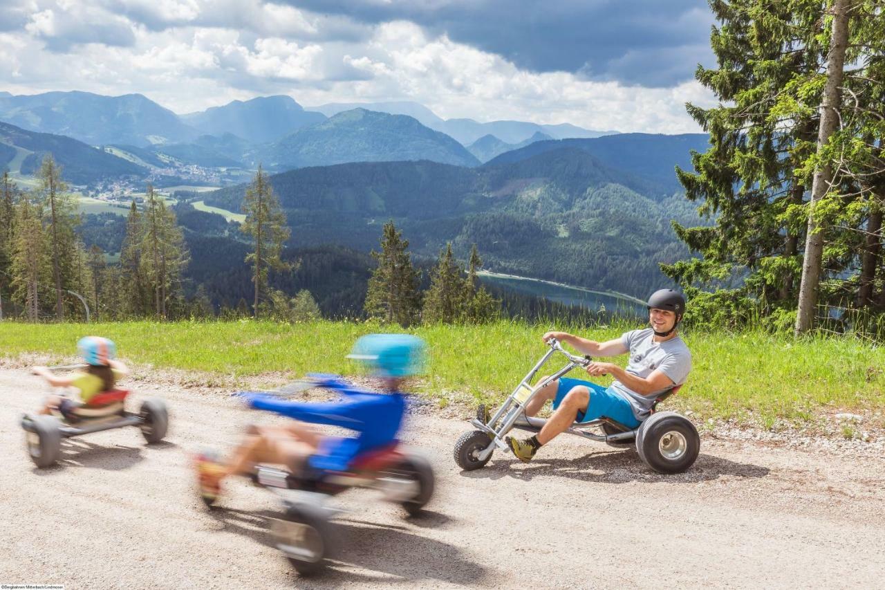 Familie Zuser Hotel Garni Миттербах Экстерьер фото
