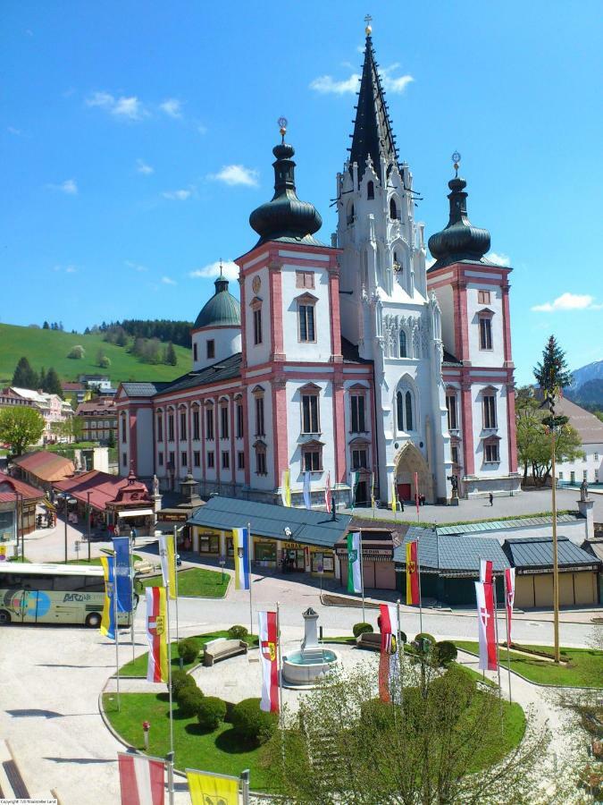 Familie Zuser Hotel Garni Миттербах Экстерьер фото
